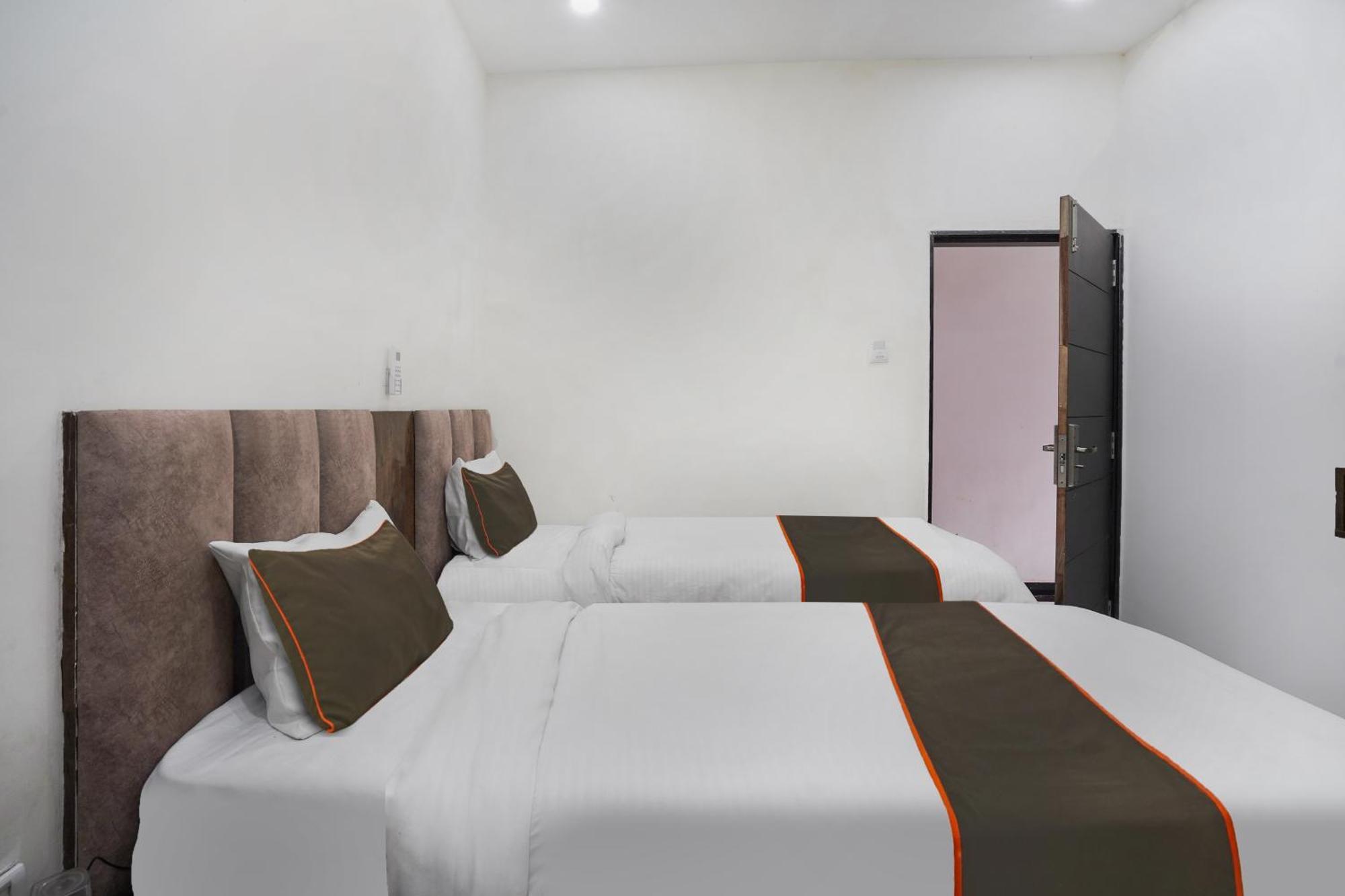 Townhouse Amanaka Formerly Hotel City Pride Raipur  Exterior photo